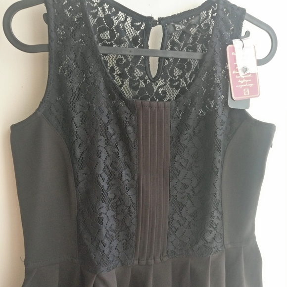 Black Dress | Midi | Sleeveless - Picture 8 of 8